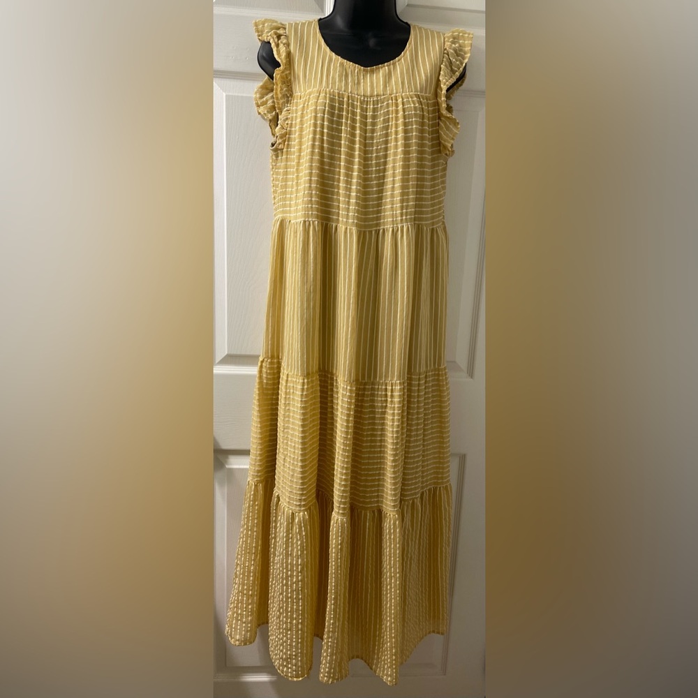 M ENTRO Yellow & White Tiered Maxi Dress